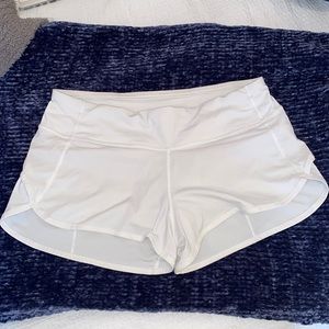 Lululemon speed up shorts 2.5” size 6